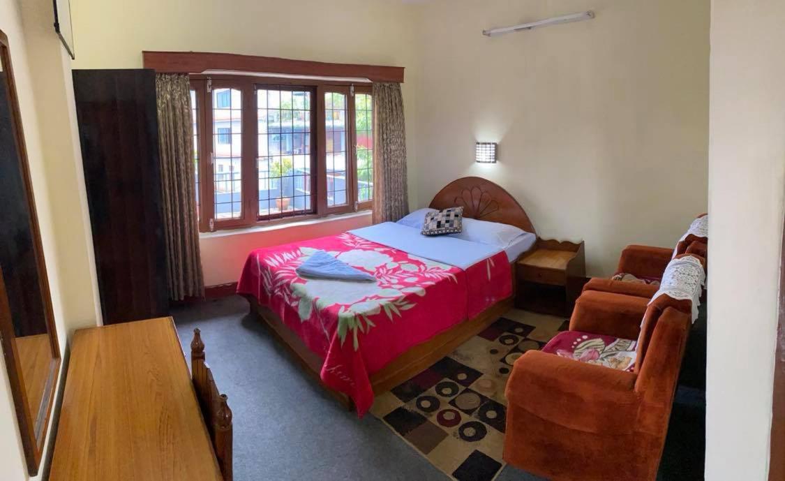 Hotel Blue Magnet Pokhara Exterior foto