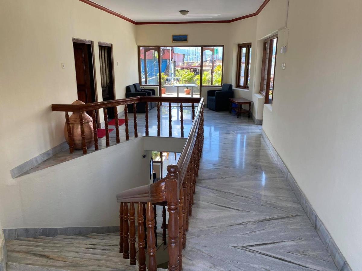 Hotel Blue Magnet Pokhara Exterior foto