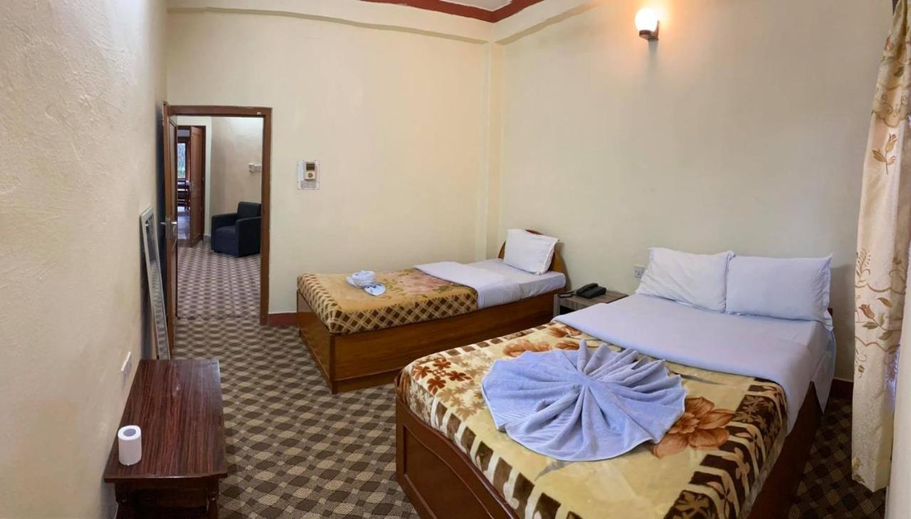 Hotel Blue Magnet Pokhara Exterior foto
