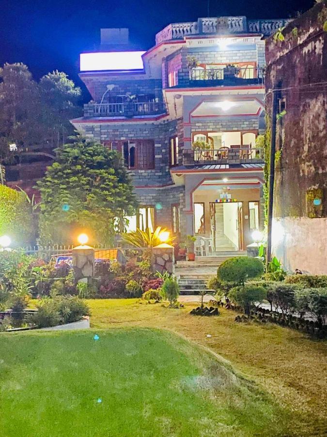 Hotel Blue Magnet Pokhara Exterior foto